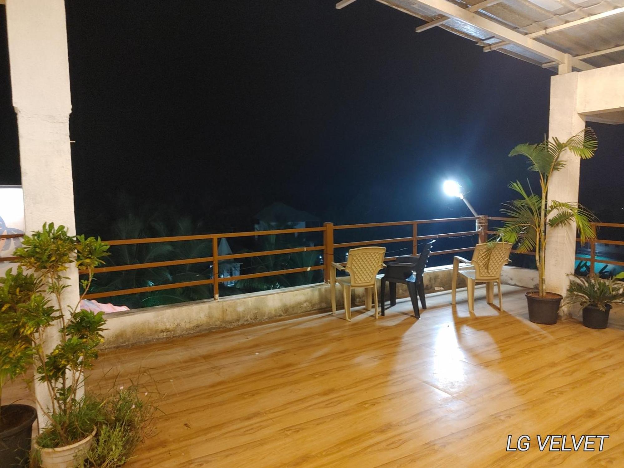 Sunshine Sea View Ξενοδοχείο Alībāg Εξωτερικό φωτογραφία